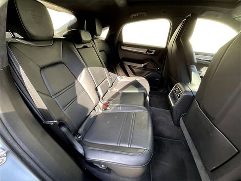 Certified 2022 Porsche Cayenne GTS image 21