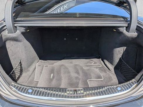 Used 2018 Mercedes-Benz S 560 Sedan image 5