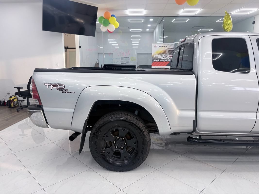 Used 2010 Toyota Tacoma 4x4 Access Cab V6 image 8