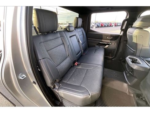 Used 2025 Toyota Tundra Limited image 29