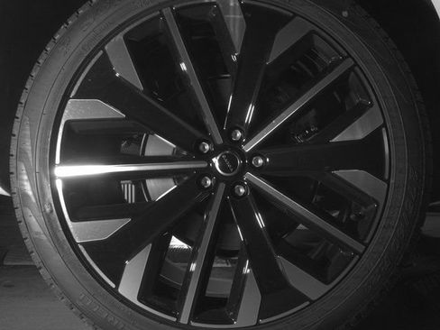 New 2026 Volvo XC90 B6 Ultra w/ Protection Package image 6