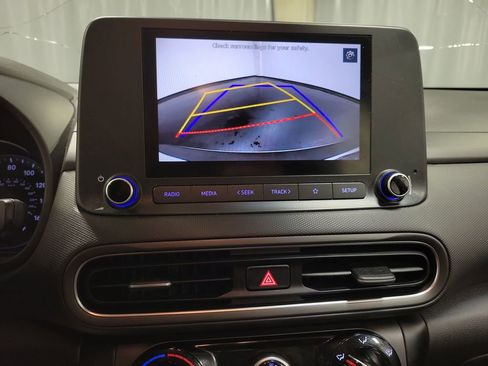 Used 2022 Hyundai Kona SE AWD/4WD image 17