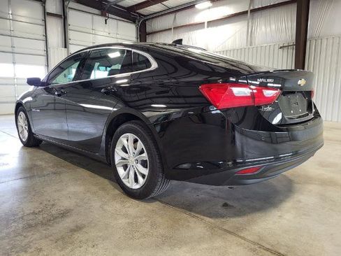 Used 2025 Chevrolet Malibu LT image 3
