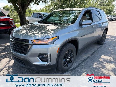 Used 2023 Chevrolet Traverse LS w/ Midnight/Sport Edition FWD image 1