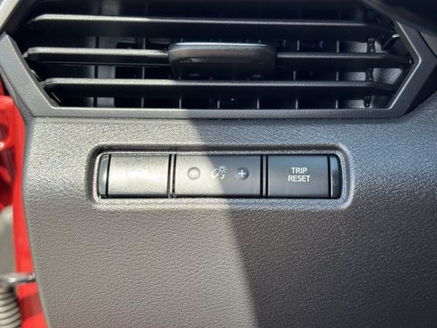 Used 2024 Nissan Altima 2.5 SR FWD image 33