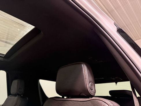 Used 2021 Chevrolet Tahoe High Country w/ Premium Package AWD/4WD image 9