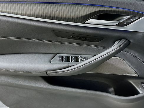 Used 2023 BMW 540i 540i w/ M Sport Package image 21