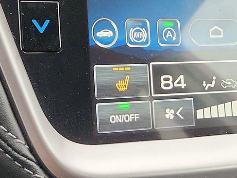 Used 2025 Subaru Outback Premium image 23