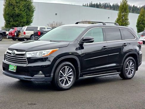 Used 2015 Toyota Highlander Plus image 3
