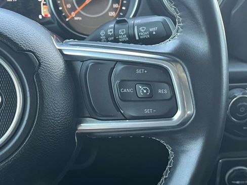 Used 2019 Jeep Wrangler Unlimited Sahara w/ Quick Order Package 24M Moab AWD/4WD image 27