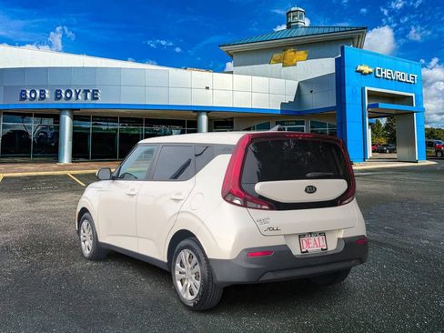 Used 2020 Kia Soul LX FWD image 7