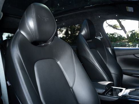 Used 2021 Aston Martin DBX Base image 16