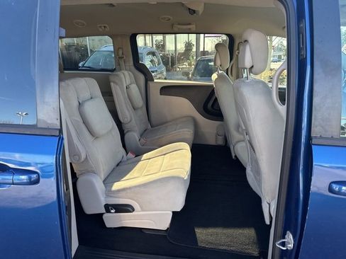 Used 2011 Dodge Grand Caravan Express image 22