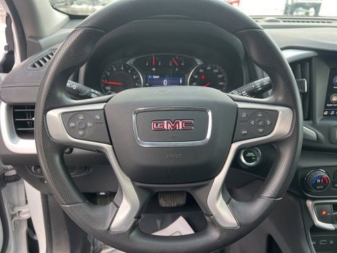 Used 2023 GMC Terrain SLE w/ Driver Convenience Package image 25