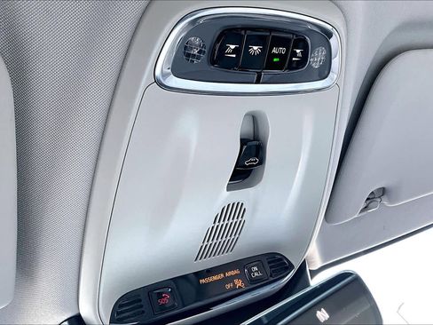 Used 2020 Volvo S60 T5 Momentum image 32