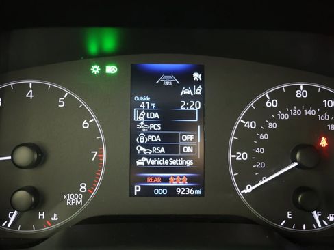 Used 2024 Toyota Corolla SE image 9