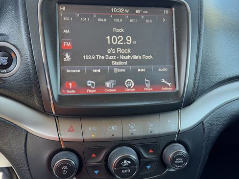 Used 2019 Dodge Journey Crossroad image 13