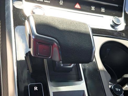 Used 2026 Audi RS Q8 performance image 7