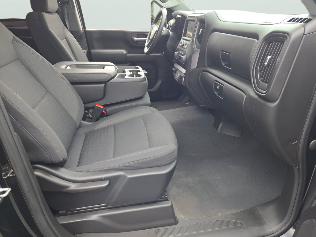Certified 2024 Chevrolet Silverado 2500 Custom AWD/4WD image 7