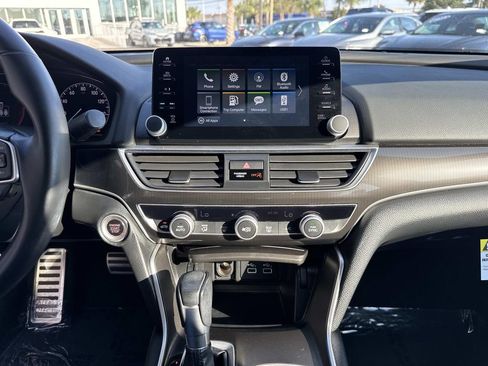 Used 2022 Honda Accord Sport image 25
