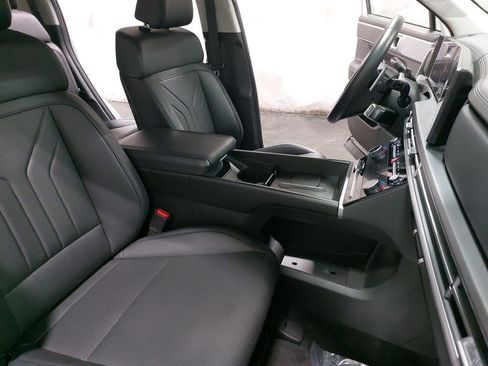 Used 2025 Hyundai Santa Fe SEL image 10