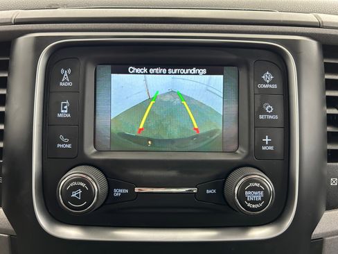 Used 2017 RAM 1500 ST w/ SXT Appearance Group AWD/4WD image 9