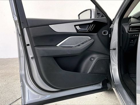 Certified 2025 Acura MDX FWD image 23