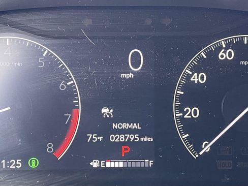 Used 2024 Honda HR-V LX image 8