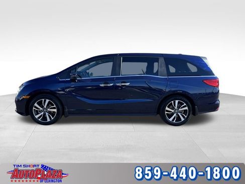 Used 2024 Honda Odyssey Touring image 2