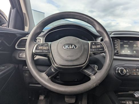 Used 2019 Kia Sorento AWD image 26