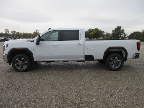 New 2026 GMC Sierra 3500 SLE w/ SLE Value Package image 10