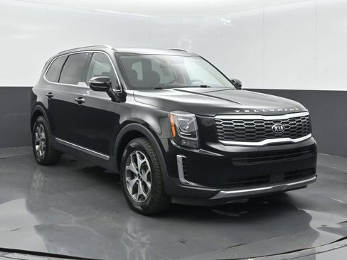 Used 2020 Kia Telluride EX w/ Towing Package AWD/4WD image 3