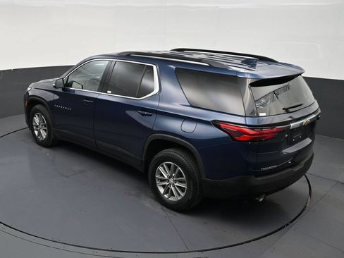 Used 2023 Chevrolet Traverse LT FWD image 11