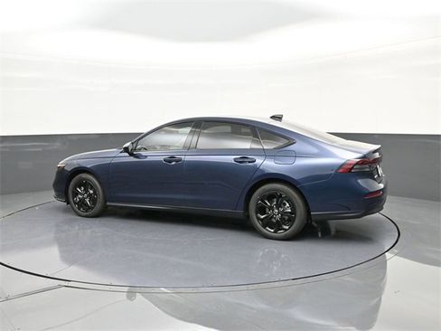 New 2025 Honda Accord SE image 5