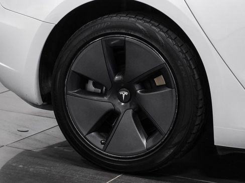 Used 2023 Tesla Model 3 Standard Range RWD image 52