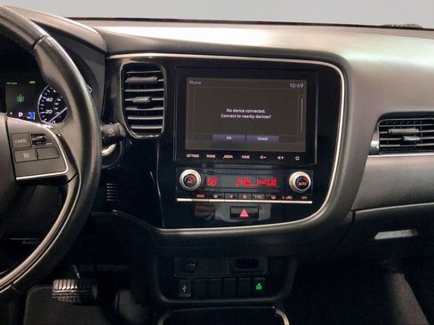 Used 2020 Mitsubishi Outlander SE FWD image 9