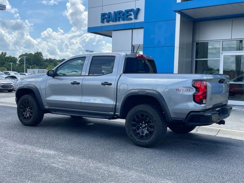 Used 2026 Chevrolet Colorado Trail Boss AWD/4WD image 3