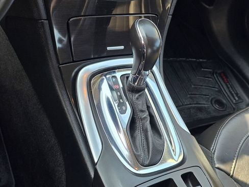 Used 2016 Buick Regal Premium FWD image 23