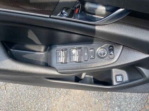 Used 2020 Honda Accord Sport image 12