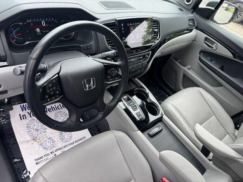 Used 2022 Honda Pilot Elite image 18