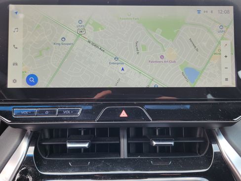 Used 2023 Toyota Venza Nightshade image 13