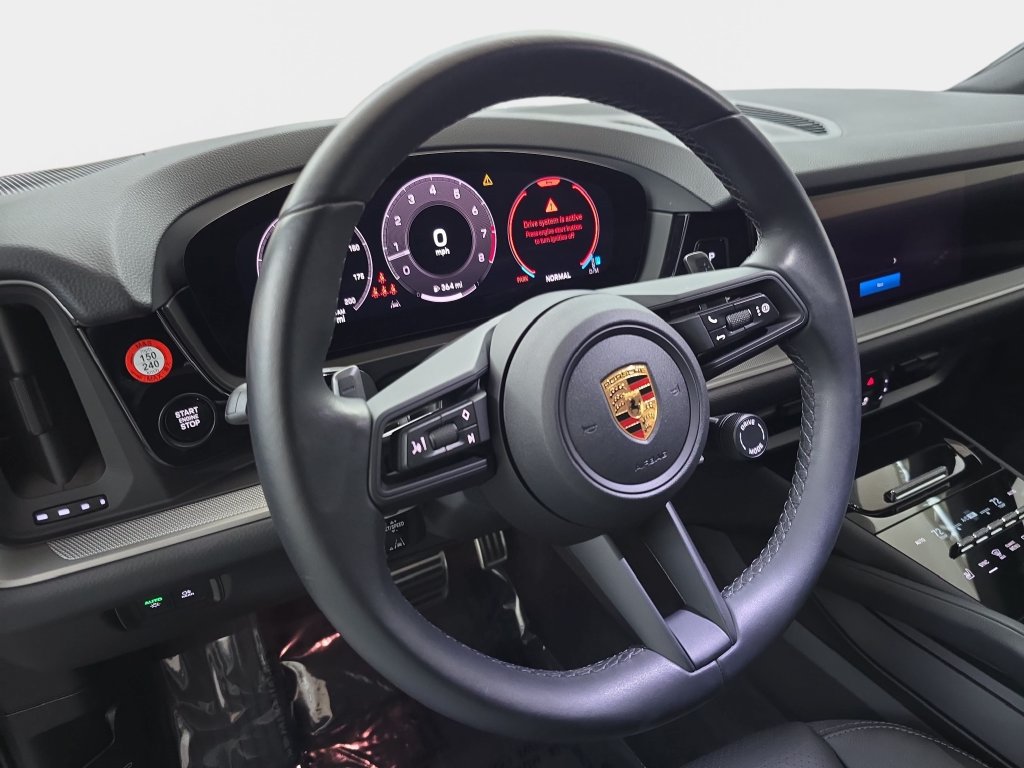 Used 2024 Porsche Cayenne S AWD/4WD image 19