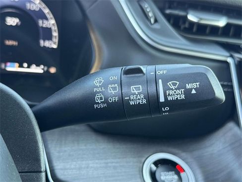 New 2025 Jeep Grand Cherokee Limited w/ Luxury Tech Group II image 12