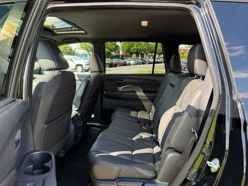 Used 2023 Honda Passport TrailSport image 27