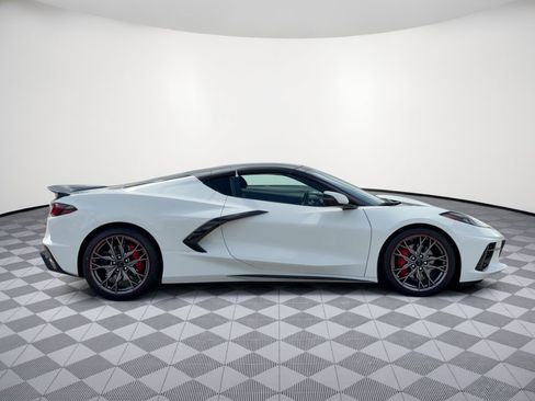 Used 2024 Chevrolet Corvette Stingray Coupe w/ 1LT RWD image 8