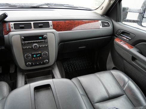 Used 2014 GMC Sierra 2500 SLT w/ SLT Convenience Package AWD/4WD image 11