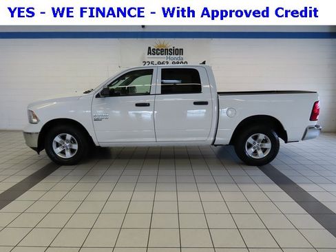 Used 2023 RAM 1500 Classic SLT w/ Trailer & Traction Group image 3