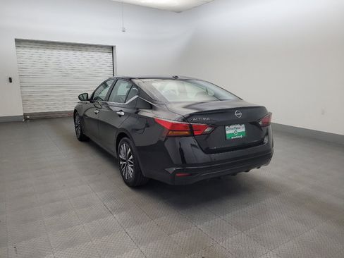 Used 2025 Nissan Altima 2.5 SV FWD image 5