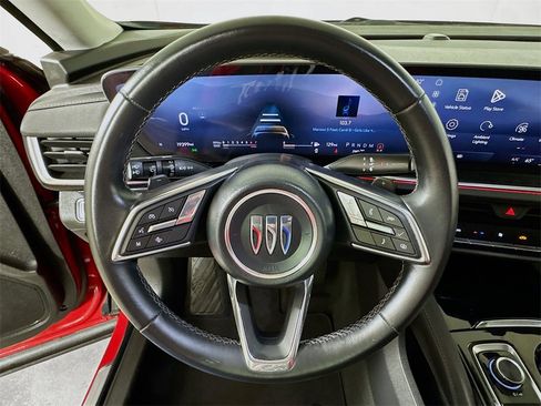 Certified 2025 Buick Envision Preferred image 9
