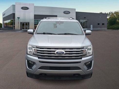 Used 2020 Ford Expedition XLT w/ Equipment Group 202A image 3